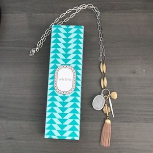 Stella & Dot Victoria Pendant Necklace